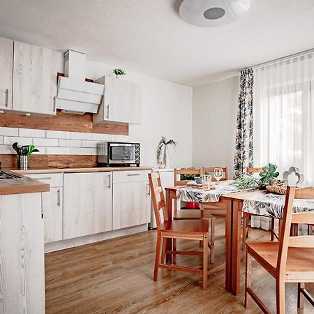 Apartments Leszek Elis 141 Зе Екстер'єр фото