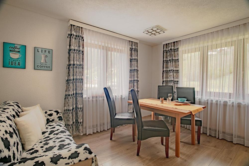Apartments Leszek Elis 141 Зе Екстер'єр фото