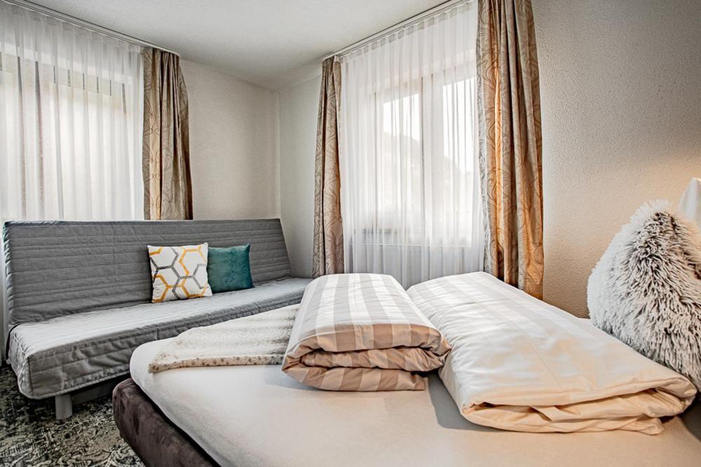 Apartments Leszek Elis 141 Зе Екстер'єр фото